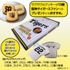 阪神タイガース ユニフォーム型缶バッジ付プリントクッキー 菓子2